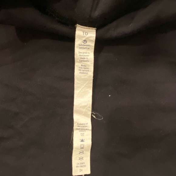 Lululemon Size 10 fitted tank top - Picture 3 of 4